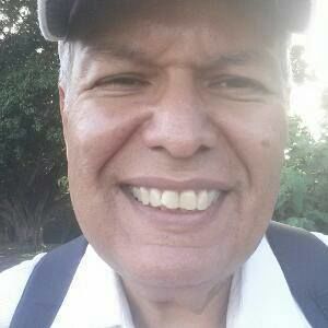 Meet your Posher, Carlos